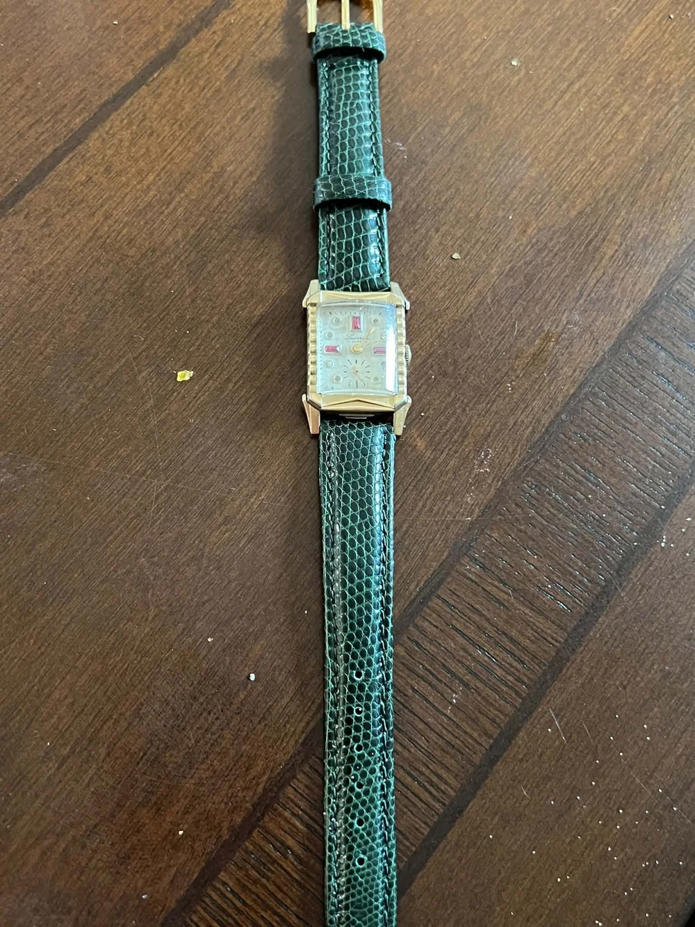 Vintage Men's Leather Strap Wristwatch - Black and Brown Options